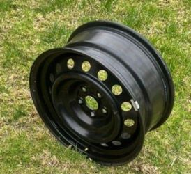 18" Toyota Corolla steel rim ////Firm price////