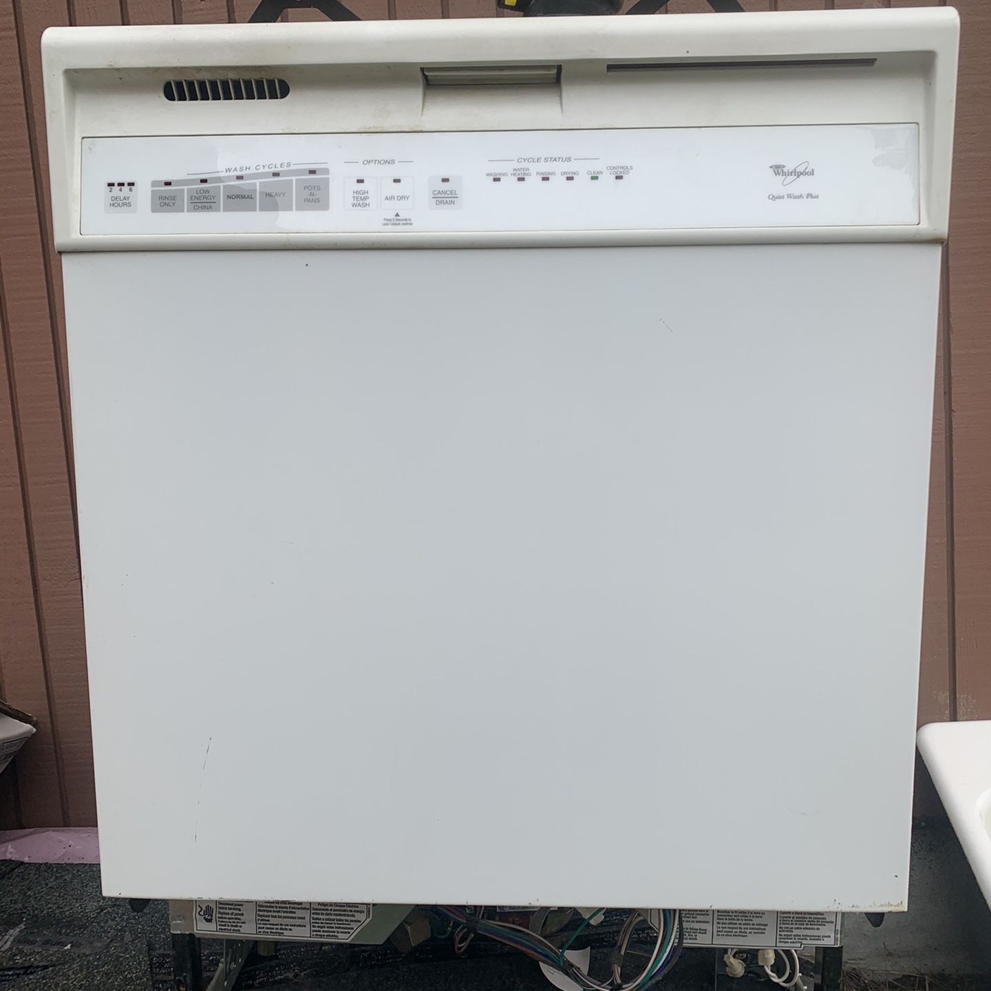Whirlpool Quiet Wash Dishwasher With Discharge And Supply Hoses
