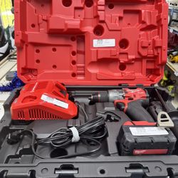 Hammer Drill Milwaukee 18V 