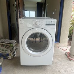 LG Washer & Dryer Set