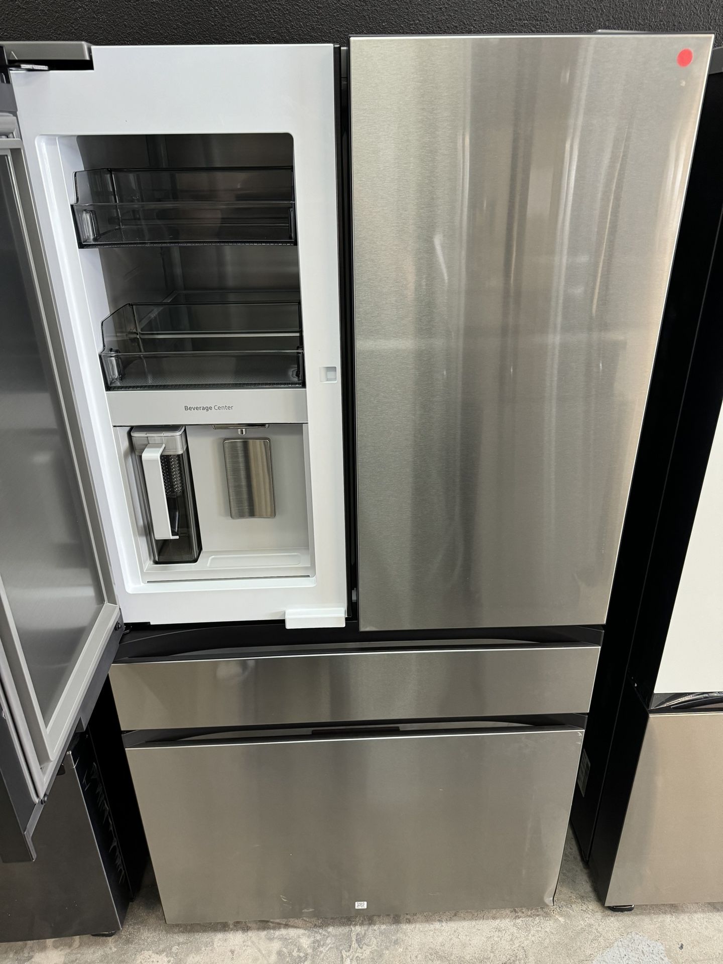 Samsung Bespoke Refrigerator With Beverage Center