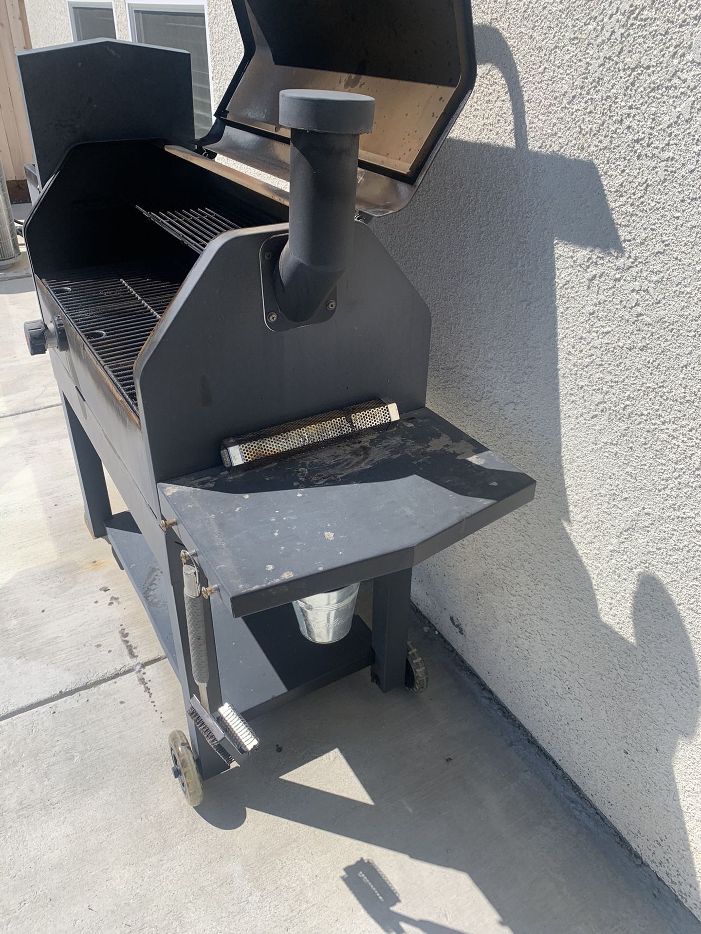 Cabelas Pellet Smoker for Sale in Waterford, CA OfferUp