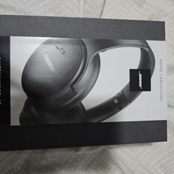 Bose QuietComfort 45 Bluetooth Wireless Noise Cancelling Headphones - Triple Black