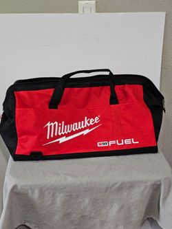 Milwaukee XL Bag 23x12x11 Brand New