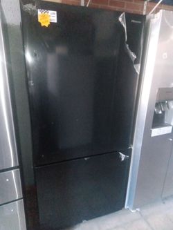 New hisence refrigerator black and REPAIRS
