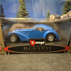 1:24 Scale 1936 Bugatti Atlantic Diecast Metal Vehicle. New Unopened.