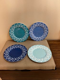 Set of 4 Aqua , Blue Teal Floral Medallion Melamine Plates