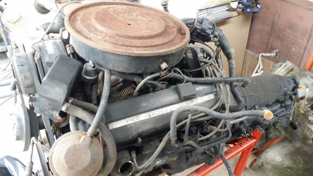 HT 4100 Cadillac engine and transmission