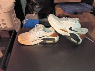 Women's Air Max Excee (PHANTOM METALIC GOLD)