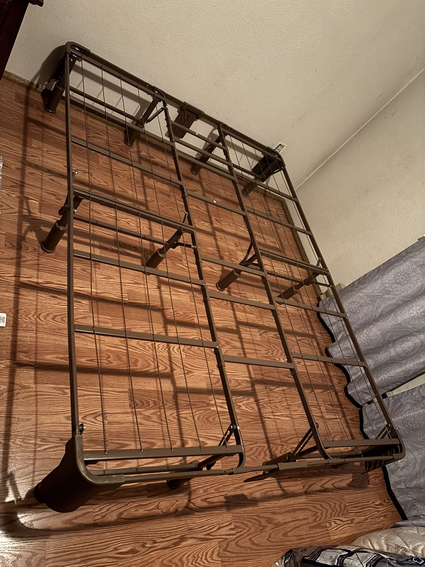 Metal Collapsible Bed Frame