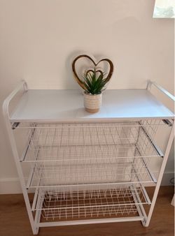 4 tier Cabniet