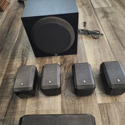 Yamaha Surround Sound Speakers 