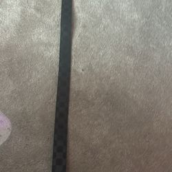 It comes with the box. I don’t know the size though.