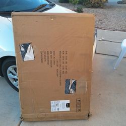 XL Dog Cage New In Box 43x28x31