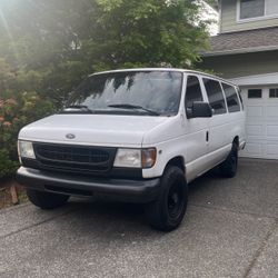1999 Ford E-350