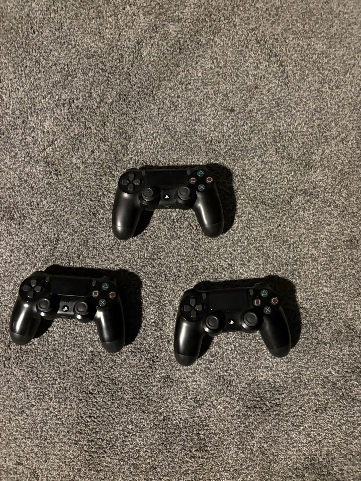 PS4 Controller