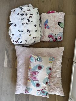 Pottery barn Kids Butterfly Sheets (FULL)