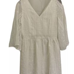 White Medium Tunic Dress/blouse with Embroidery.
