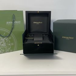 AP watch box