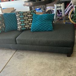 Lounge Couch 