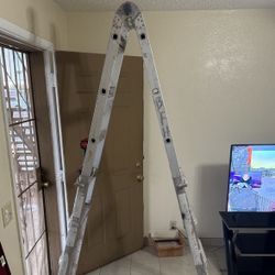 Werner Multi Position Ladder 7FT