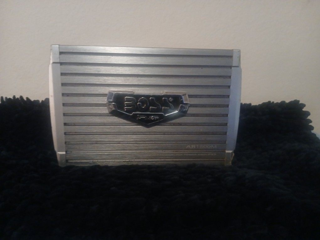 1500 Watt Boss Amp