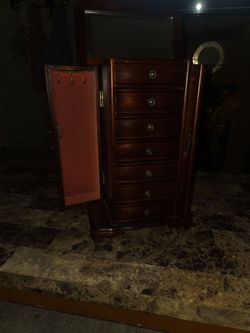 Vintage Jewelry box