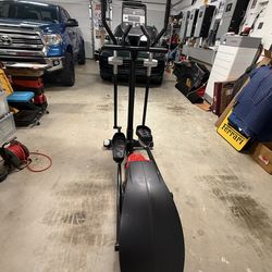 Smooth fitness elliptical