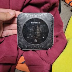 Netgear MR1100