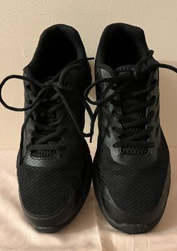 “FILA” Black Tennis Shoes For Men. Size 8