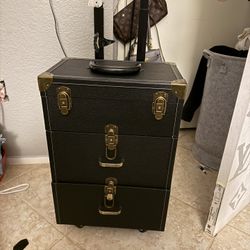 Nail Suit Case With Nail Polish And Random Nail Supply’s!