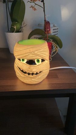 Under Wraps Mummy  Scentsy Warmer