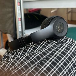 Beats Solo Wireless Headphones 