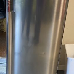 Lg 12 Ft.³ Freezer