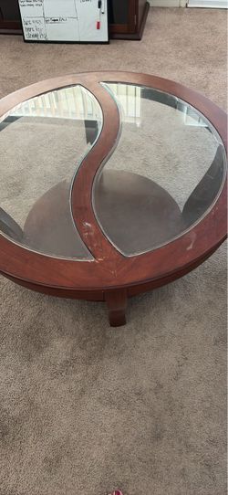 FREE circle coffee table