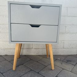 Nightstand 