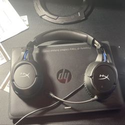  HyperX Cloud Flight Wireless Gaming headphones 