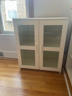 White, 4 shelf china cabinet