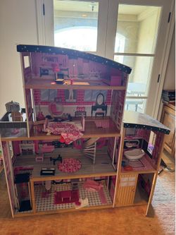 Kidcraft dollhouse