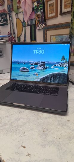 Macbook 16" A2141 i7 16Ram (contact info removed) wifi camera Good battery and charger Tahoe-Office case