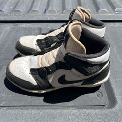 Jordan 1 cleats 