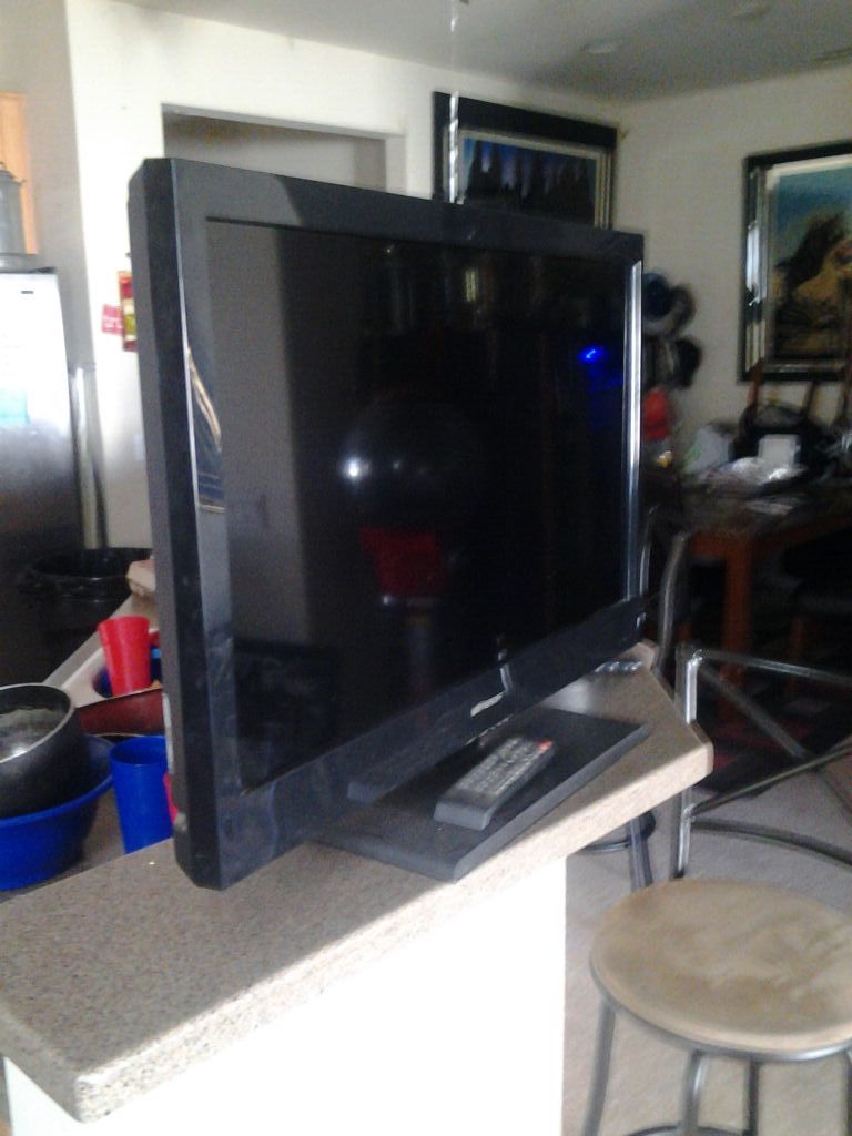 Flat screen TV 36 inch
