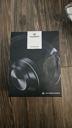 Headphones 