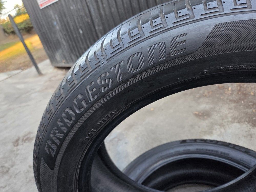 Llantas 225/55R19 BRIDGESTONE