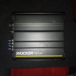 Kicker Comp truck Box With Kicker Amplifier 
