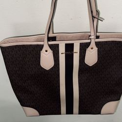 Michael Kors Tote + Wallet 