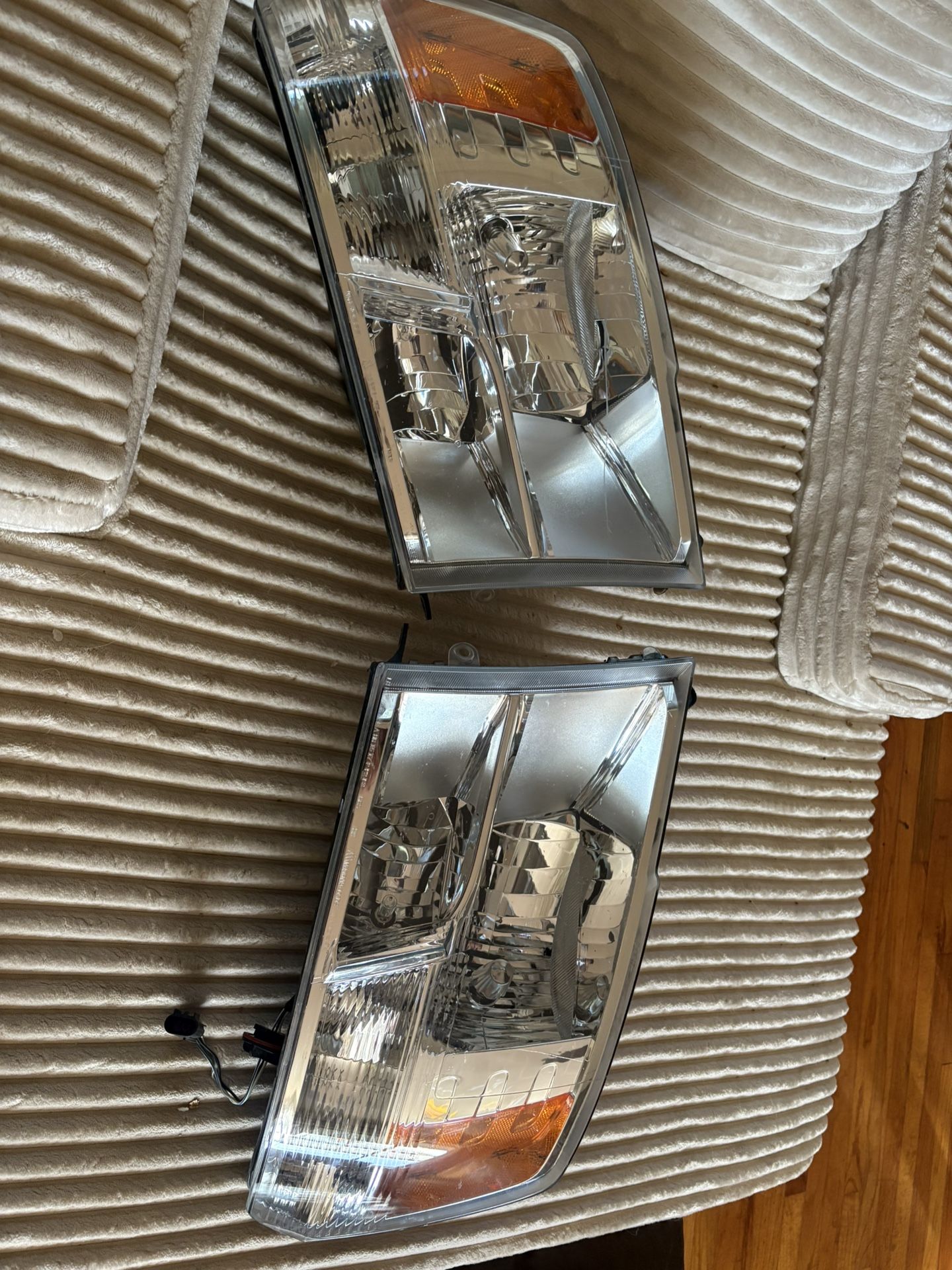 Ram 1500 Headlights