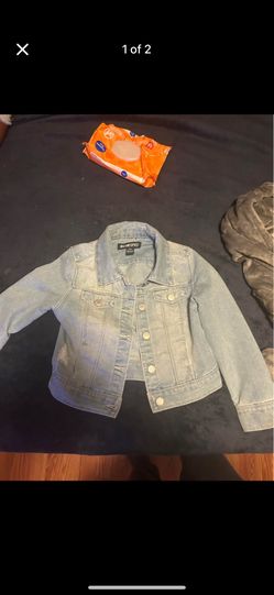 Size 6-8 (fits More Like 6) Jean Jacket And Nike Pullover Hoodie