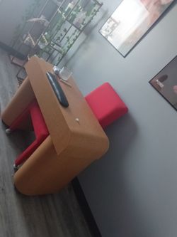Nail desk and chair