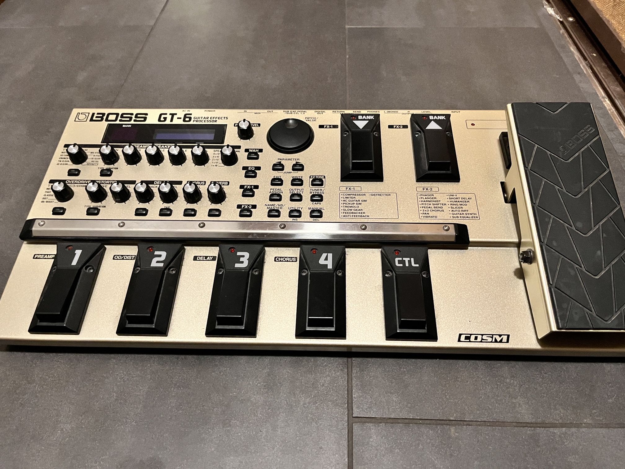 Boss GT-6 Guitar Effects Processor